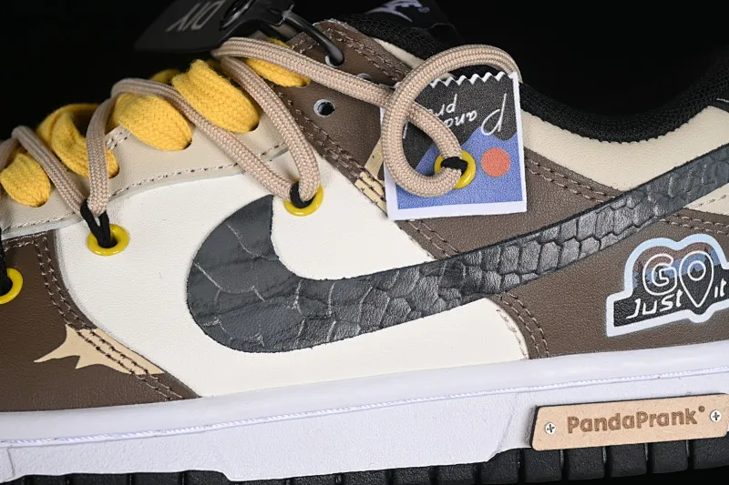 All Categories Nk SB Dunk Series Nk SB Dunk Low Low-top Sneakers Nk Dunk Low Panda Prank Jungle Crossing Overcoming Troubles Black Mamba Snake Print SB Strap Low-top Casual Sneakers DV0831-002